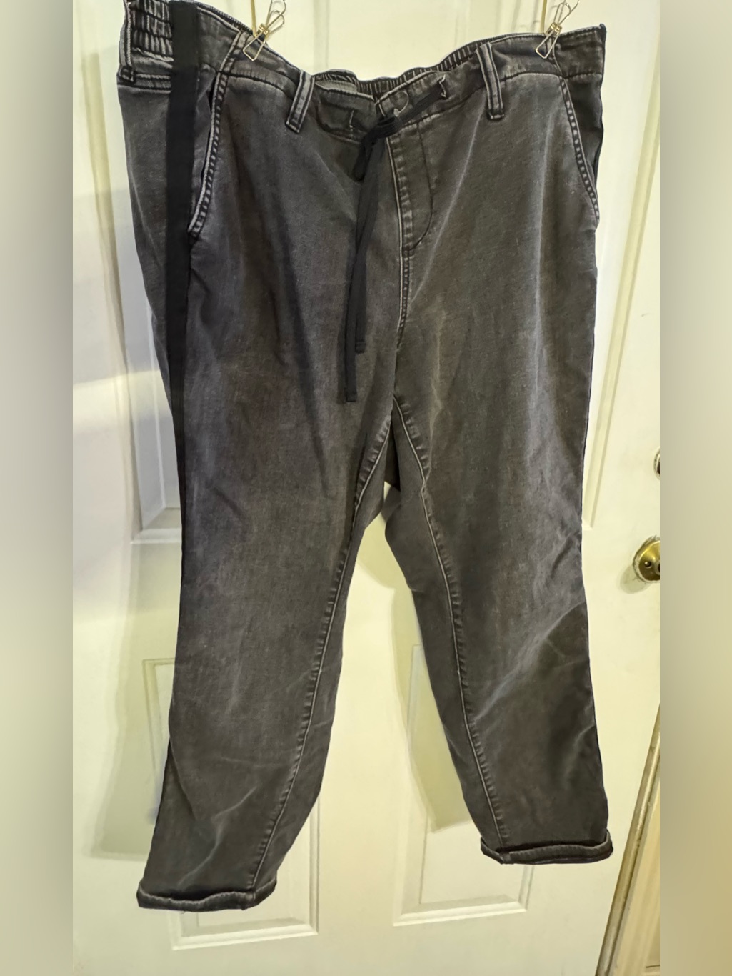 Torrid Feel The Fit Gray Pinstriped Jeans Size 2r